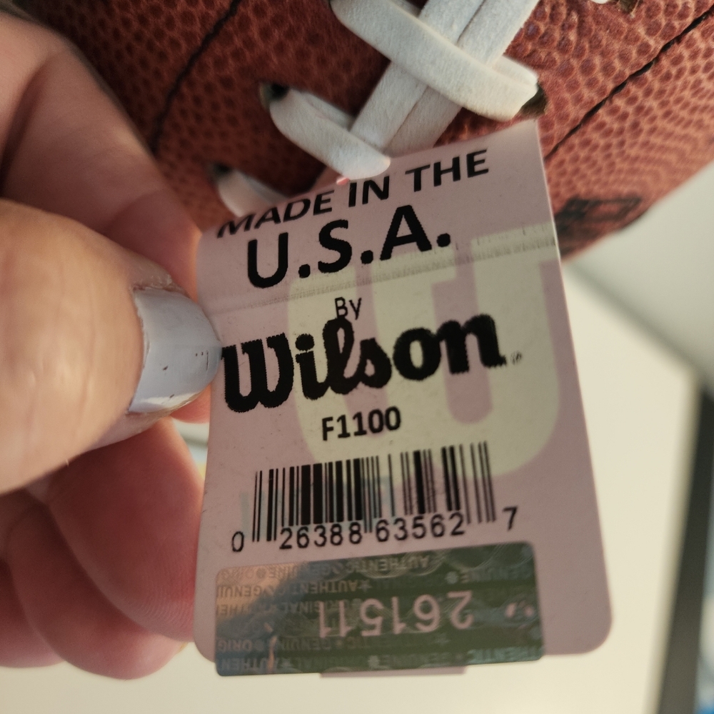 New Wilson The Duke Official NFL Auth. Game Ball F1100 signed by Mark Clayton - Picture 6 of 6